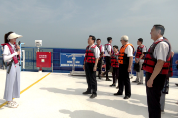 200815191449c86d4_360x240