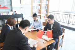 221109160752z4vw8_240x160